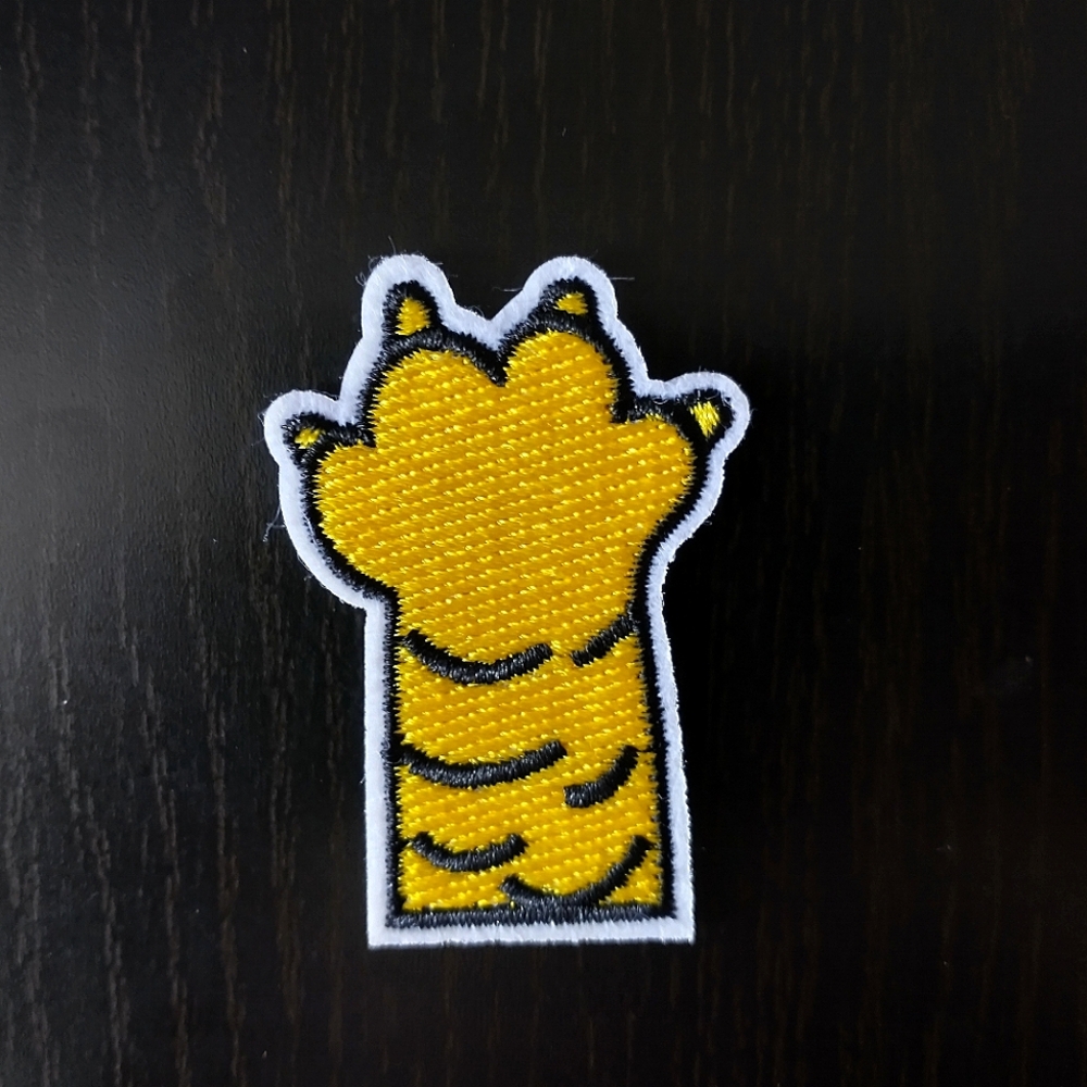 🧁 Orange Kitty Claw Paw Embroidered Patch NEW